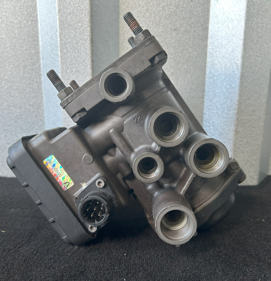 KNORR-BREMSE TRAILER EBS CONTROL VALVE / EUROPE / VOLVO - Bremsventil: das Bild 1 KNORR-BREMSE TRAILER EBS CONTROL VALVE / EUROPE / VOLVO - Bremsventil: das Bild 1