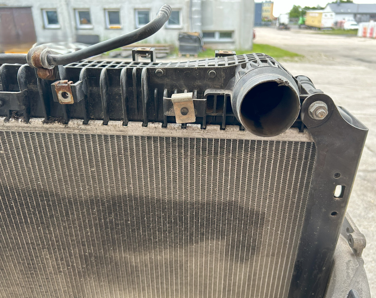 Mercedes ACTROS MP4 COOLERS SET - Kühler: das Bild 3 Mercedes ACTROS MP4 COOLERS SET - Kühler: das Bild 3