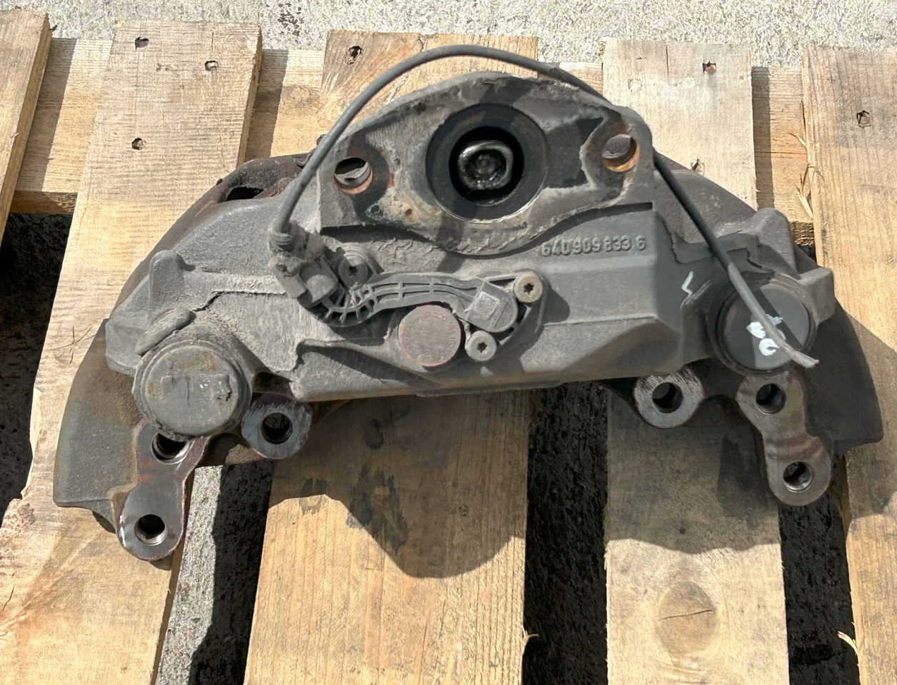 WABCO BRAKE CALIPER REAR RIGHT MERCEDES ACTROS MP4 - Bremssattel: das Bild 1 WABCO BRAKE CALIPER REAR RIGHT MERCEDES ACTROS MP4 - Bremssattel: das Bild 1