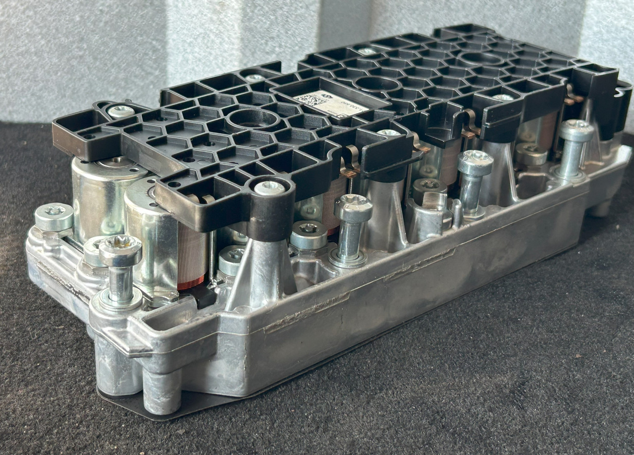 ZF DAF XF 106 530 TRAXON ZF VALVE BLOCK - Steuergerät für LKW: das Bild 4 ZF DAF XF 106 530 TRAXON ZF VALVE BLOCK - Steuergerät für LKW: das Bild 4