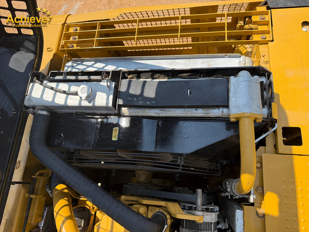 Bagger CATERPILLAR CAT 329D2L Rebuild 502.7h 158kw 1.54m³ C7.1ATAAC【ACHIEVE】 TOP CONDITION!!!: das Bild 26 Bagger CATERPILLAR CAT 329D2L Rebuild 502.7h 158kw 1.54m³ C7.1ATAAC【ACHIEVE】 TOP CONDITION!!!: das Bild 26