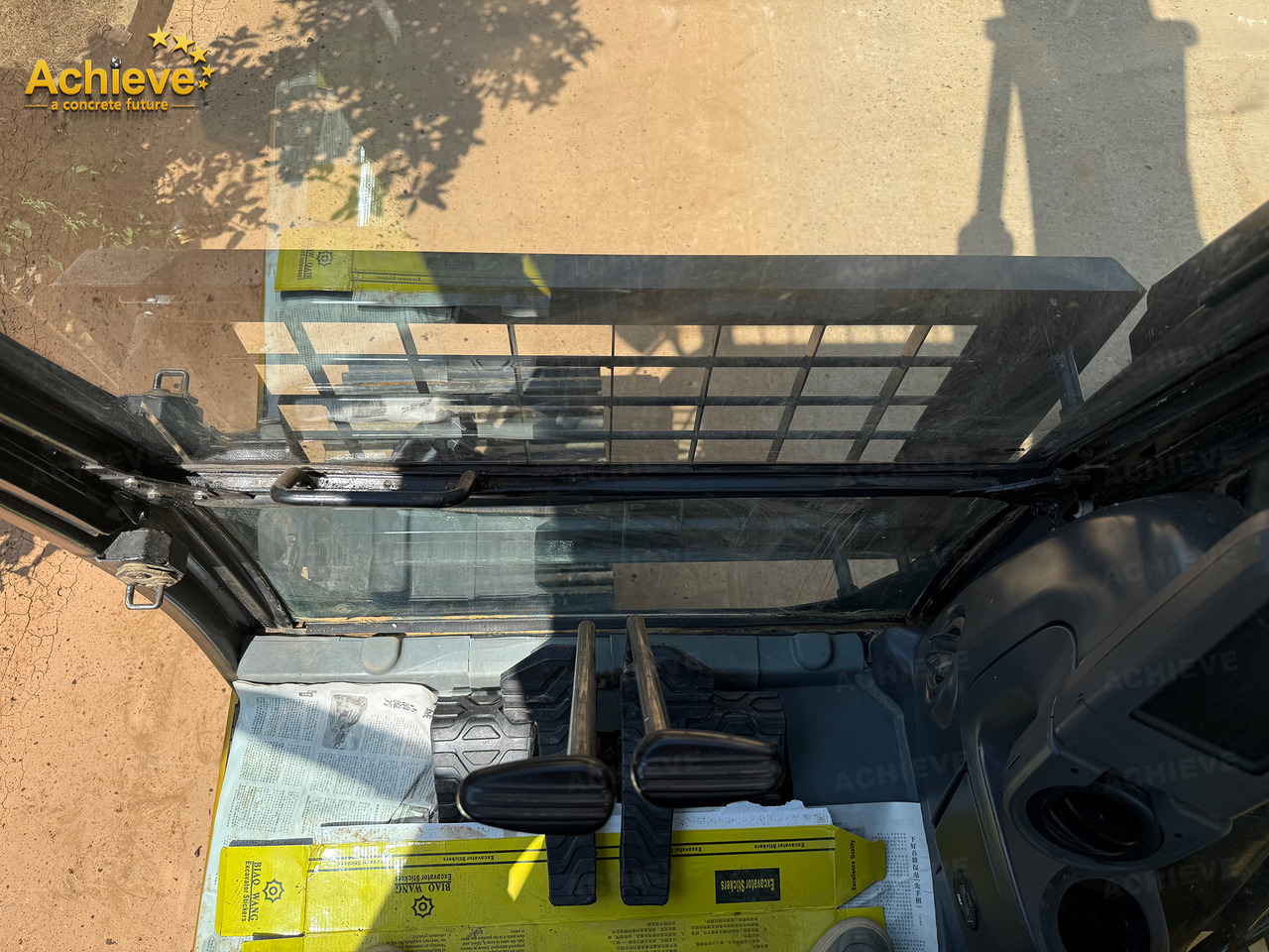 Bagger CATERPILLAR CAT 329D2L Rebuild 502.7h 158kw 1.54m³ C7.1ATAAC【ACHIEVE】 TOP CONDITION!!!: das Bild 16 Bagger CATERPILLAR CAT 329D2L Rebuild 502.7h 158kw 1.54m³ C7.1ATAAC【ACHIEVE】 TOP CONDITION!!!: das Bild 16