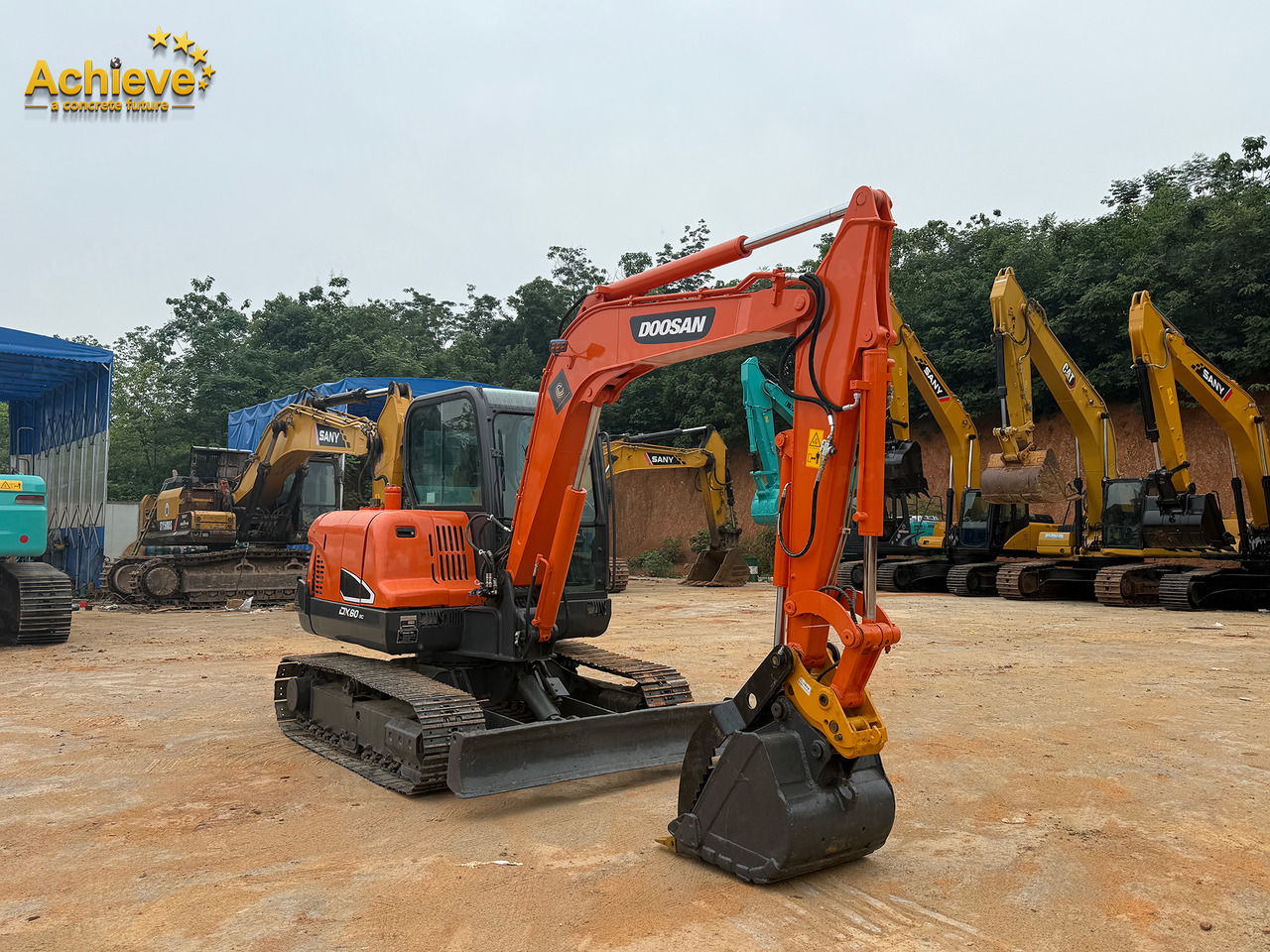 DOOSAN Diwanlun DX60-9 Excavator 38.9(52.1)/2100kW(HP) / rpm D24C 0.23m3 5700kg 4.2+2.8Ton 【ACHIEVE】 TOP CONDITION!!! - Kettenbagger: das Bild 2 DOOSAN Diwanlun DX60-9 Excavator 38.9(52.1)/2100kW(HP) / rpm D24C 0.23m3 5700kg 4.2+2.8Ton 【ACHIEVE】 TOP CONDITION!!! - Kettenbagger: das Bild 2