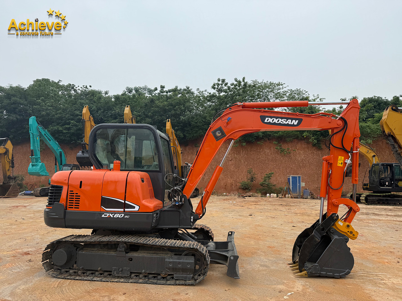 DOOSAN Diwanlun DX60-9 Excavator 38.9(52.1)/2100kW(HP) / rpm D24C 0.23m3 5700kg 4.2+2.8Ton 【ACHIEVE】 TOP CONDITION!!! - Kettenbagger: das Bild 4 DOOSAN Diwanlun DX60-9 Excavator 38.9(52.1)/2100kW(HP) / rpm D24C 0.23m3 5700kg 4.2+2.8Ton 【ACHIEVE】 TOP CONDITION!!! - Kettenbagger: das Bild 4