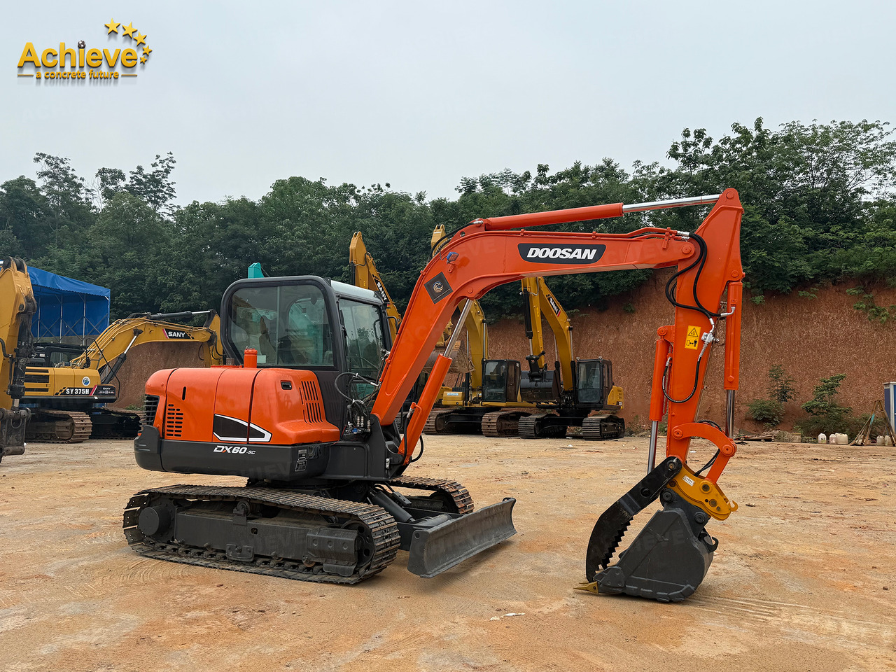 DOOSAN Diwanlun DX60-9 Excavator 38.9(52.1)/2100kW(HP) / rpm D24C 0.23m3 5700kg 4.2+2.8Ton 【ACHIEVE】 TOP CONDITION!!! - Kettenbagger: das Bild 1 DOOSAN Diwanlun DX60-9 Excavator 38.9(52.1)/2100kW(HP) / rpm D24C 0.23m3 5700kg 4.2+2.8Ton 【ACHIEVE】 TOP CONDITION!!! - Kettenbagger: das Bild 1