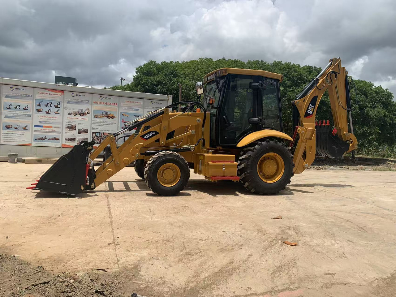 Caterpillar 420F, 420F2 Backhoe Loader with Telescopic Boom - Baggerlader: das Bild 1 Caterpillar 420F, 420F2 Backhoe Loader with Telescopic Boom - Baggerlader: das Bild 1