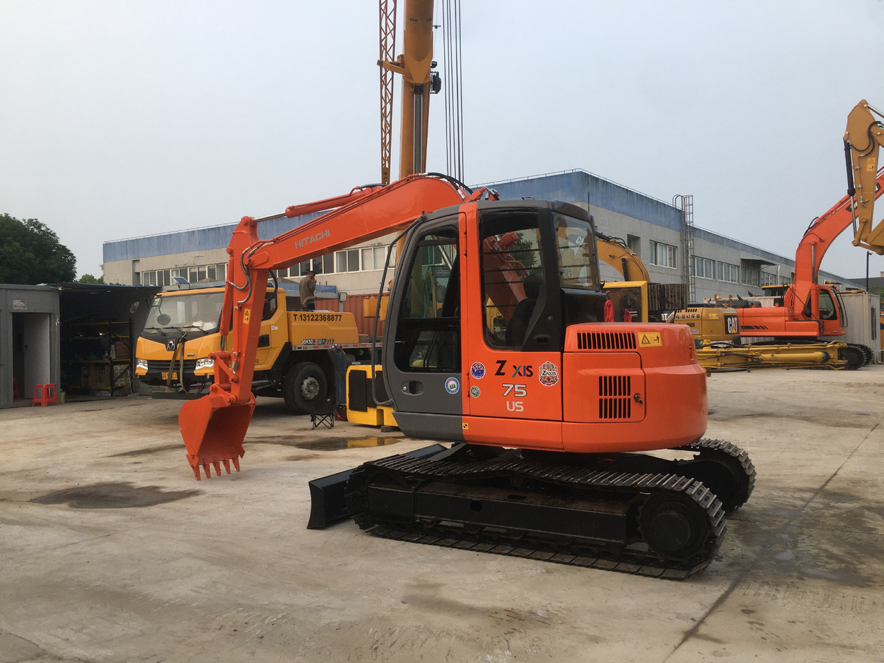 Hitachi Used Excavator Hitachi ZX75 Small Excavator for Sale - Kettenbagger: das Bild 1 Hitachi Used Excavator Hitachi ZX75 Small Excavator for Sale - Kettenbagger: das Bild 1