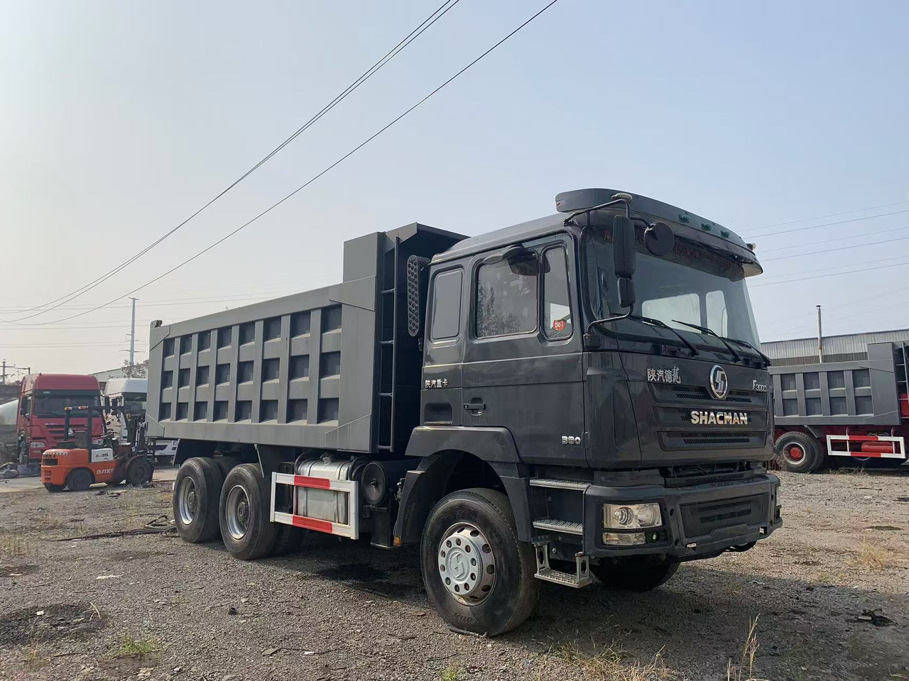 Shacman F3000 6×4 Dump Truck in Stock for Sale - Kipper: das Bild 2 Shacman F3000 6×4 Dump Truck in Stock for Sale - Kipper: das Bild 2