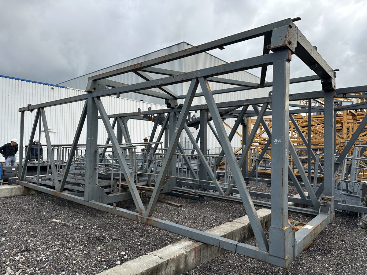 LIEBHERR 256HC/290HC telescopic cage - Baugeräte: das Bild 2 LIEBHERR 256HC/290HC telescopic cage - Baugeräte: das Bild 2