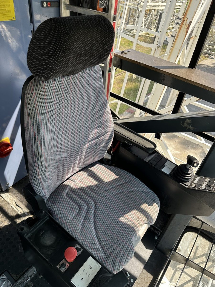 LIEBHERR 280 EC-H 12 Litronic slewing part - Kran: das Bild 5 LIEBHERR 280 EC-H 12 Litronic slewing part - Kran: das Bild 5