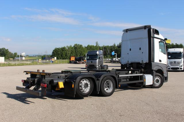 Mercedes-Benz Actros 2545 - Containerwagen/ Wechselfahrgestell LKW: das Bild 3 Mercedes-Benz Actros 2545 - Containerwagen/ Wechselfahrgestell LKW: das Bild 3