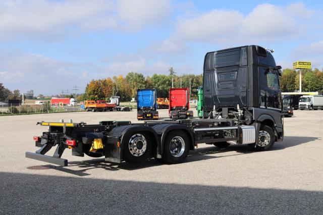 Mercedes-Benz Actros 2553 L - Containerwagen/ Wechselfahrgestell LKW: das Bild 3 Mercedes-Benz Actros 2553 L - Containerwagen/ Wechselfahrgestell LKW: das Bild 3