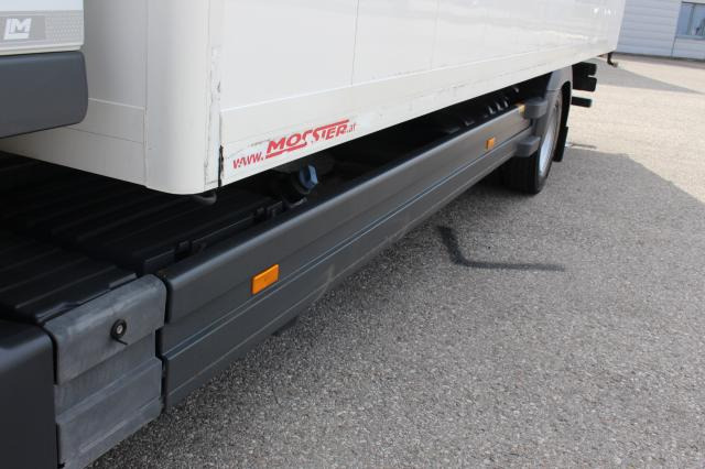 Mercedes-Benz Atego 1224L - Koffer LKW: das Bild 4 Mercedes-Benz Atego 1224L - Koffer LKW: das Bild 4