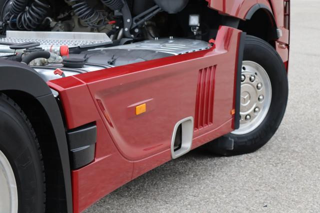 Mercedes-Benz Actros 1851 LS - Sattelzugmaschine: das Bild 5 Mercedes-Benz Actros 1851 LS - Sattelzugmaschine: das Bild 5