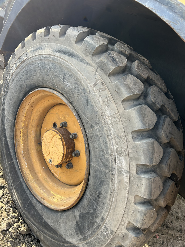 Liebherr L514 - Komplettrad für Radlader: das Bild 1 Liebherr L514 - Komplettrad für Radlader: das Bild 1