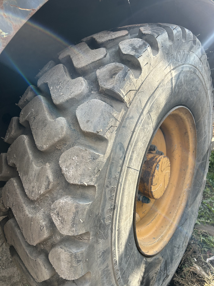 Liebherr L514 - Komplettrad für Radlader: das Bild 5 Liebherr L514 - Komplettrad für Radlader: das Bild 5