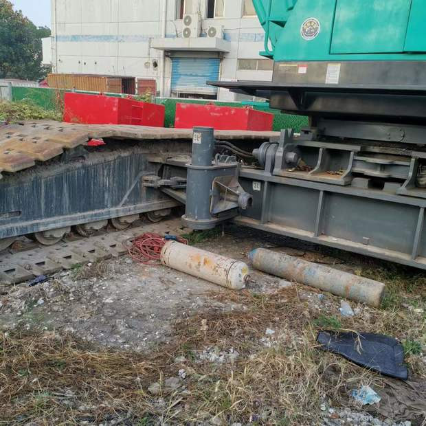 2005 KOBELCO 7150 - Raupenkran: das Bild 2 2005 KOBELCO 7150 - Raupenkran: das Bild 2