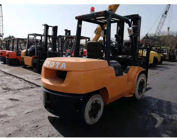 2016 Toyota 7FD50 - Gabelstapler: das Bild 1 2016 Toyota 7FD50 - Gabelstapler: das Bild 1