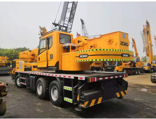2021 XCMG QY25K5 - Mobilkran: das Bild 2 2021 XCMG QY25K5 - Mobilkran: das Bild 2