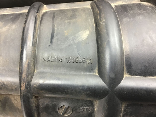 Liebherr Air Filter Hose - Ansaugrohr: das Bild 3 Liebherr Air Filter Hose - Ansaugrohr: das Bild 3
