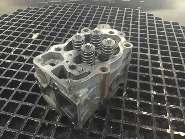 Liebherr Cylinderhead - Hydraulikzylinder: das Bild 2 Liebherr Cylinderhead - Hydraulikzylinder: das Bild 2