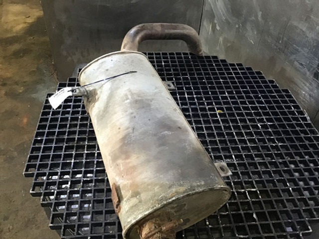 Liebherr Exhaust Silencer - Schalldämpfer: das Bild 1 Liebherr Exhaust Silencer - Schalldämpfer: das Bild 1