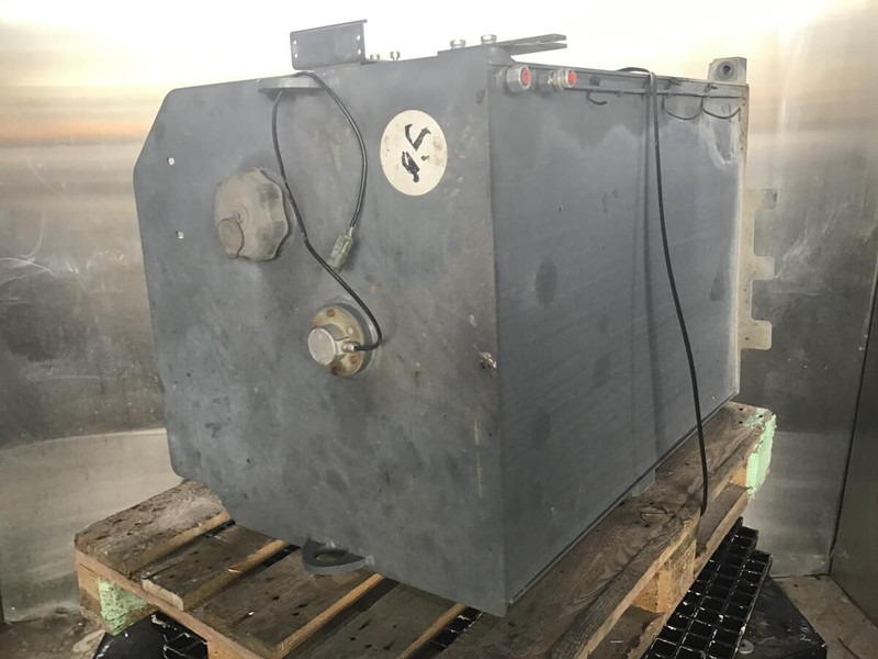 Liebherr Fuel Tank - Kraftstofftank: das Bild 2 Liebherr Fuel Tank - Kraftstofftank: das Bild 2