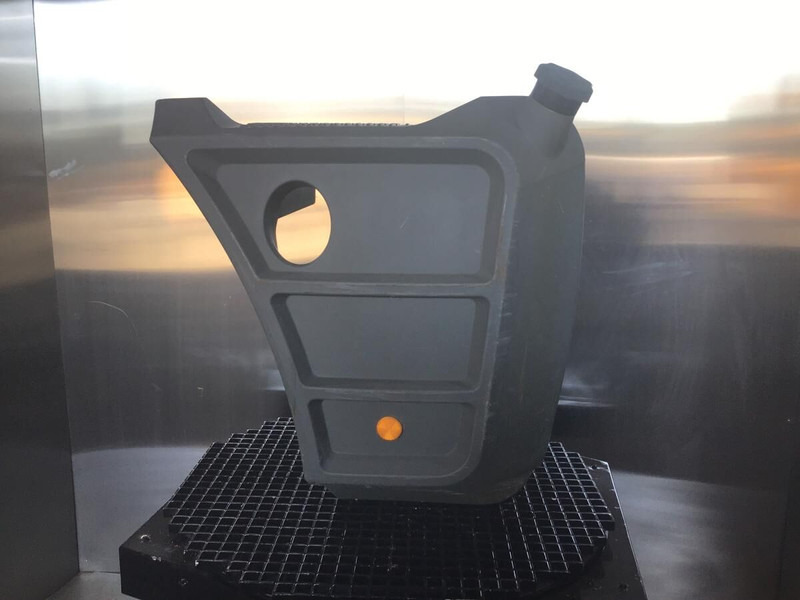 Liebherr Fuel Tank - Kraftstofftank: das Bild 2 Liebherr Fuel Tank - Kraftstofftank: das Bild 2