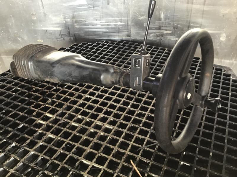 Liebherr - Lenksäule: das Bild 1 Liebherr - Lenksäule: das Bild 1