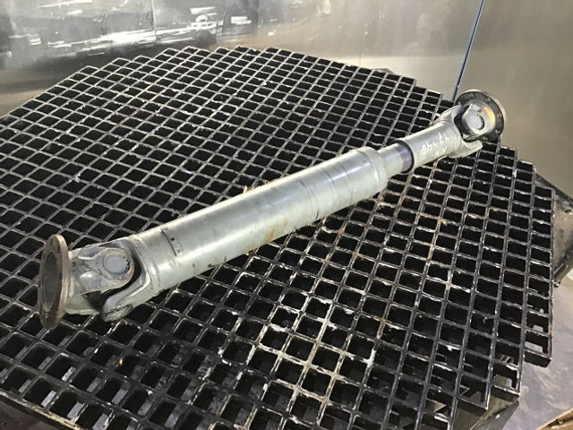 Liebherr Propellor Shaft - Antriebswelle: das Bild 3 Liebherr Propellor Shaft - Antriebswelle: das Bild 3