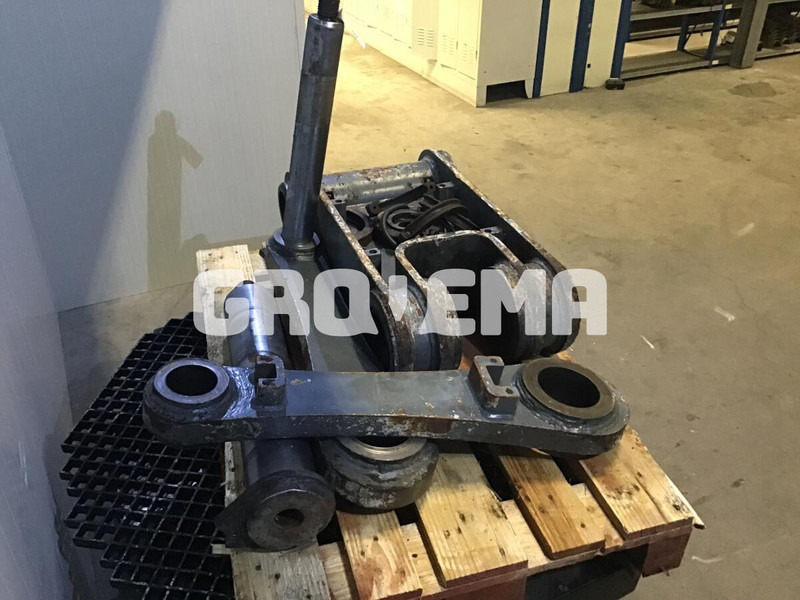 Liebherr R946 LC / R946 NLC / R950 LC-V / R954C / R956 / R974C / R956 LC - Schnellwechsler: das Bild 4 Liebherr R946 LC / R946 NLC / R950 LC-V / R954C / R956 / R974C / R956 LC - Schnellwechsler: das Bild 4