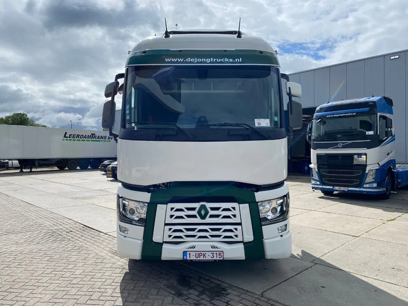 Renault T520 Comfort / 6x2/4 / Steering Axle / Hub Reduction / 208.250Km - Sattelzugmaschine: das Bild 2 Renault T520 Comfort / 6x2/4 / Steering Axle / Hub Reduction / 208.250Km - Sattelzugmaschine: das Bild 2