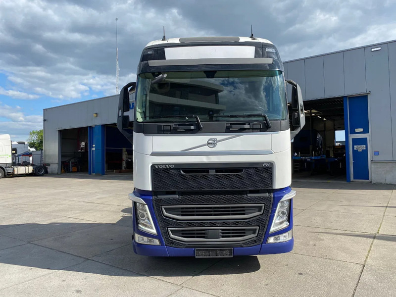 Volvo FH 13.500 Globetrotter XL / I-Park Cool / 2x Tank / Euro 6D - Sattelzugmaschine: das Bild 2 Volvo FH 13.500 Globetrotter XL / I-Park Cool / 2x Tank / Euro 6D - Sattelzugmaschine: das Bild 2