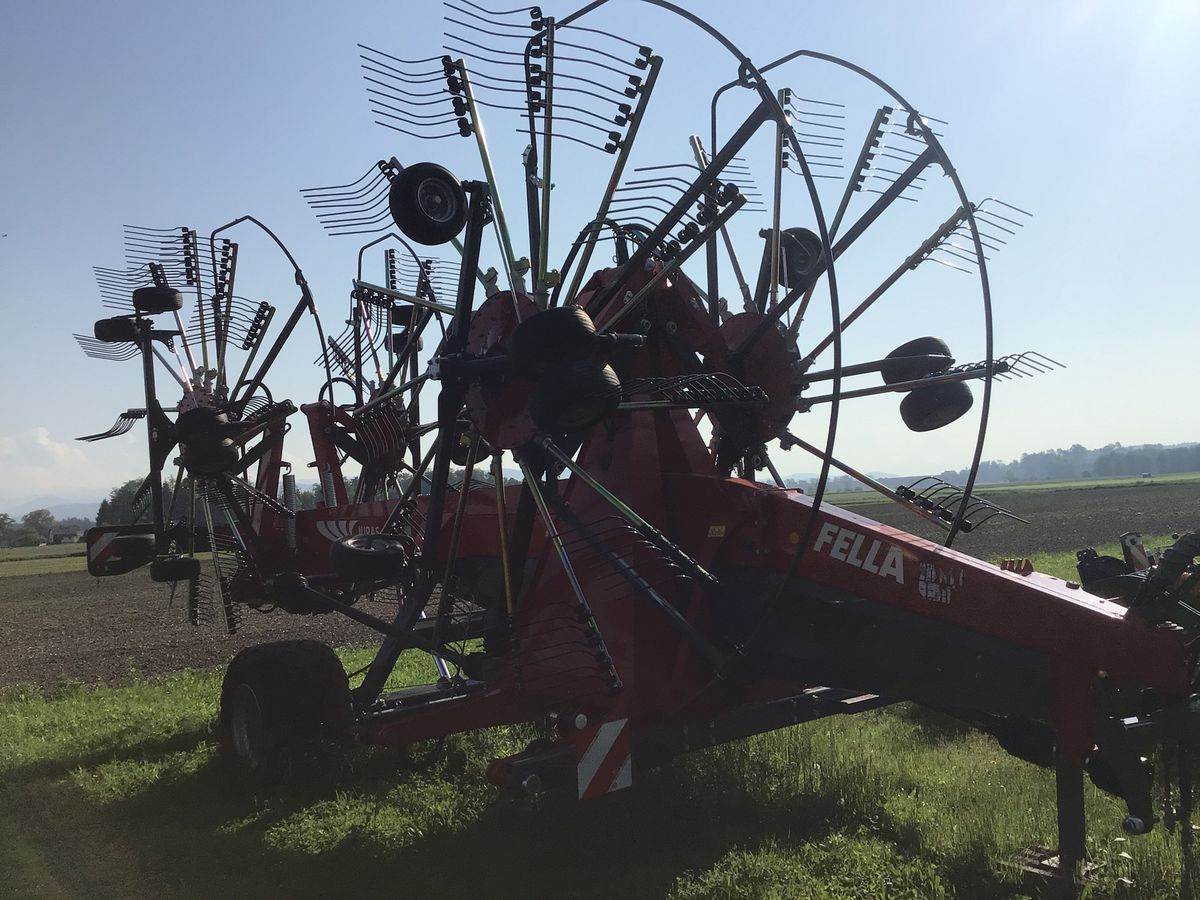 Fella Juras 14055 Pro - Heuwender/ Wenderechen: das Bild 2 Fella Juras 14055 Pro - Heuwender/ Wenderechen: das Bild 2
