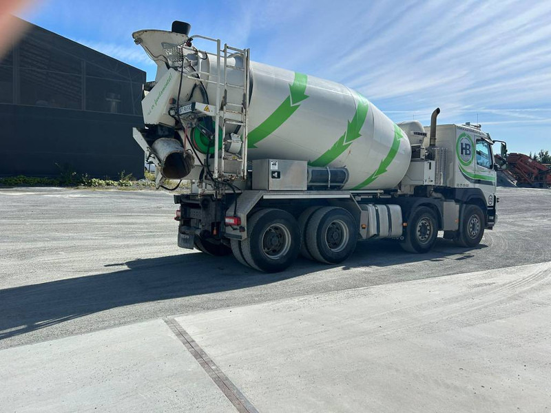Volvo FH 540 - Fahrmischer: das Bild 2 Volvo FH 540 - Fahrmischer: das Bild 2