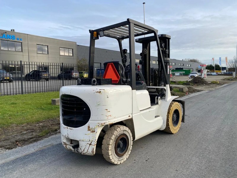 Caterpillar DP35K - Dieselstapler: das Bild 5 Caterpillar DP35K - Dieselstapler: das Bild 5