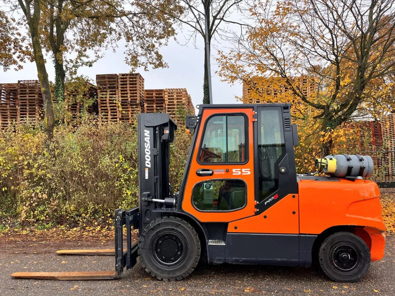 Doosan G55C-5 1593 HOURS - Treibgasstapler: das Bild 2 Doosan G55C-5 1593 HOURS - Treibgasstapler: das Bild 2