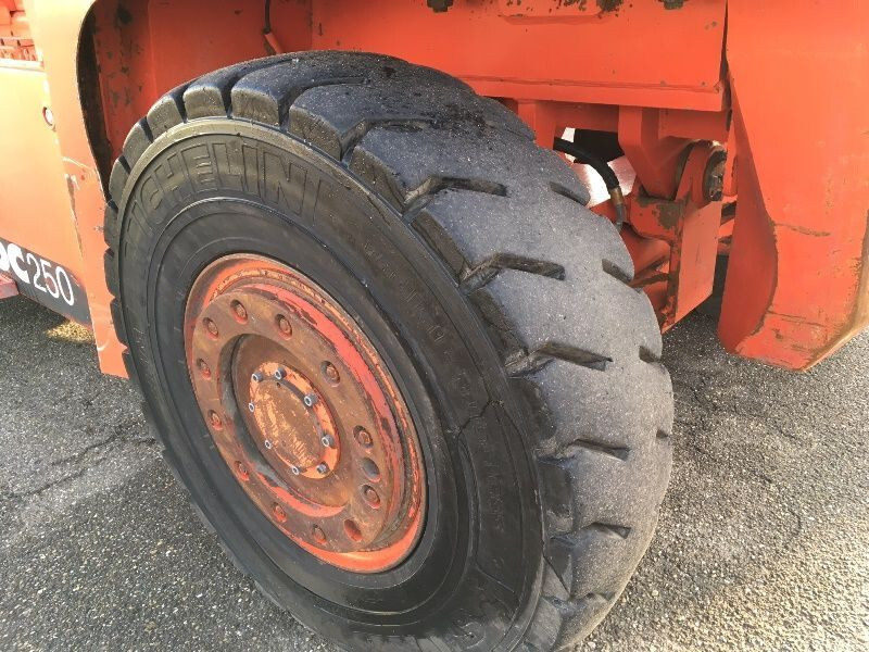 Dieselstapler Fantuzzi FDC250: das Bild 9