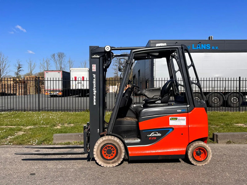 Linde E25H-01/600 - Elektrostapler: das Bild 2 Linde E25H-01/600 - Elektrostapler: das Bild 2