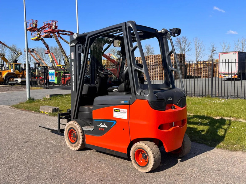 Linde E25H-01/600 - Elektrostapler: das Bild 5 Linde E25H-01/600 - Elektrostapler: das Bild 5