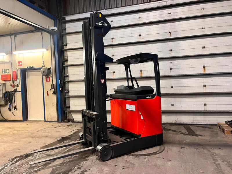 Linde R14-01 - Schubmaststapler: das Bild 2 Linde R14-01 - Schubmaststapler: das Bild 2