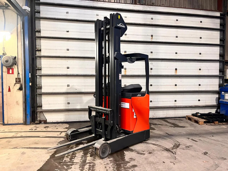 Linde R14-01 - Schubmaststapler: das Bild 2 Linde R14-01 - Schubmaststapler: das Bild 2