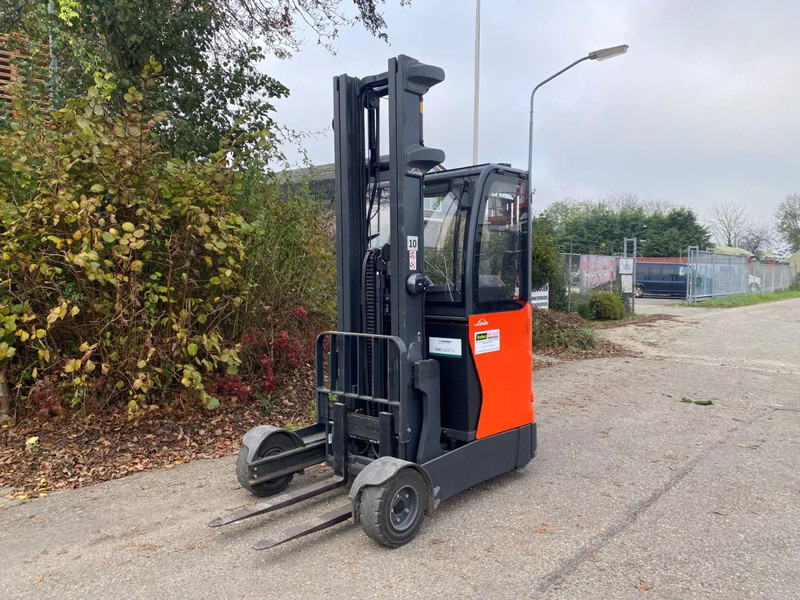 Linde R14G-01 - Schubmaststapler: das Bild 1 Linde R14G-01 - Schubmaststapler: das Bild 1