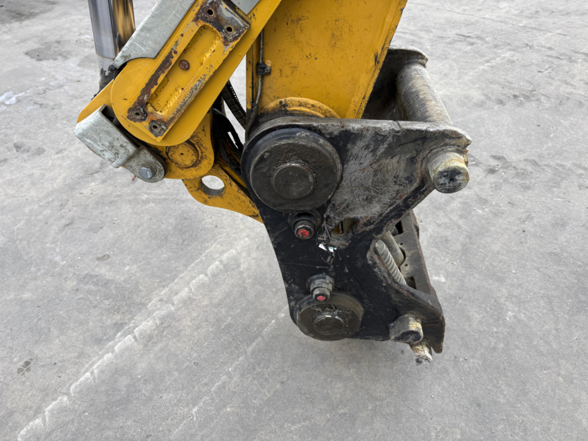 Mobilbagger CATERPILLAR M320F Oilquick: das Bild 8