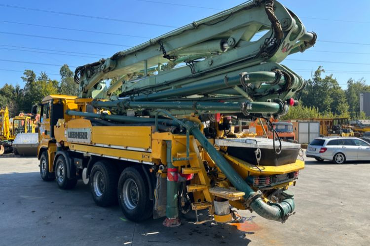 Betonpumpe MAN TGA 41.440 8x4 Hallenpumpe 31M-5: das Bild 12