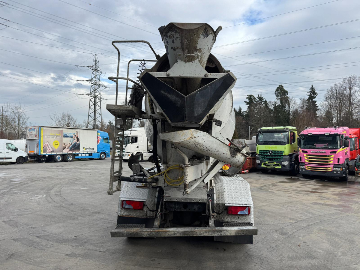 Fahrmischer MAN TGS 32.480 8x4 Liebherr 9m3: das Bild 6