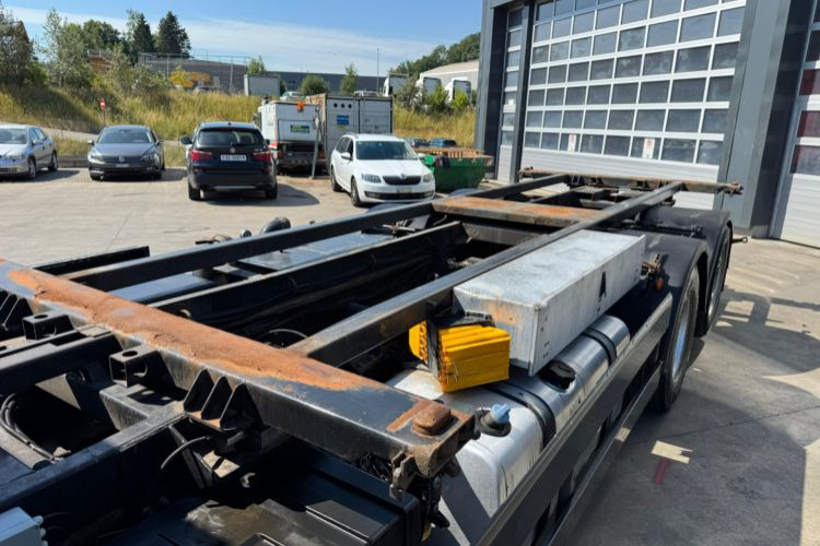 Containerwagen/ Wechselfahrgestell LKW MAN TGX 26.480 6x2 Kompressor: das Bild 9