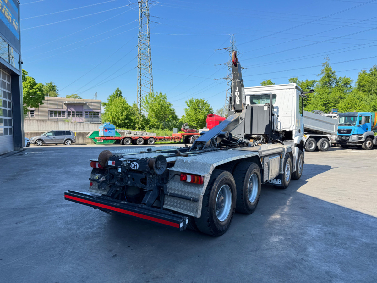 MERCEDES Arocs 3251 8x4 - Abrollkipper: das Bild 5 MERCEDES Arocs 3251 8x4 - Abrollkipper: das Bild 5