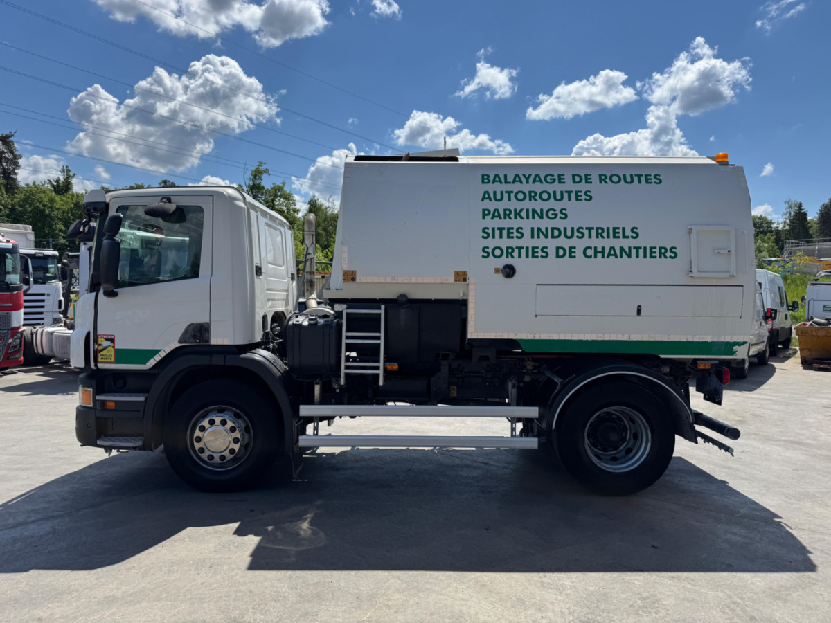 Tankwagen SCANIA P280 4x2 Wassertank: das Bild 8