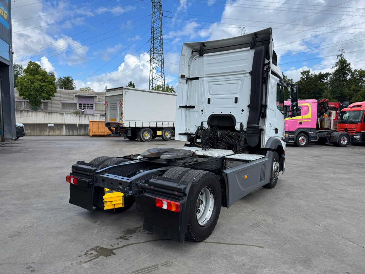 MERCEDES Actros 1842 4x2 - Sattelzugmaschine: das Bild 5 MERCEDES Actros 1842 4x2 - Sattelzugmaschine: das Bild 5